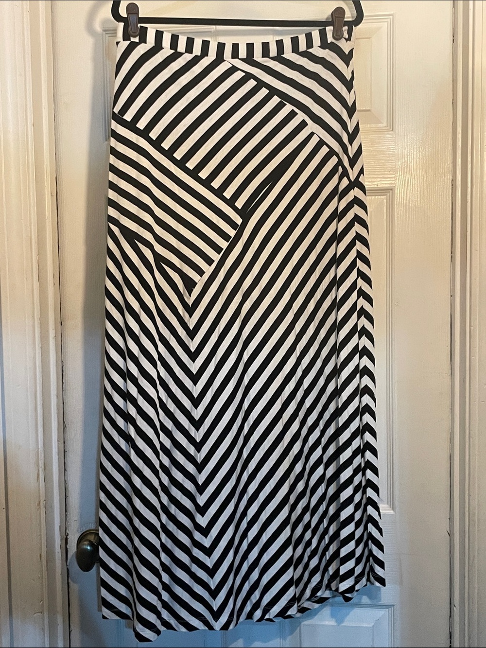 Design History Black & White Graphic Stripe Maxi Skirt